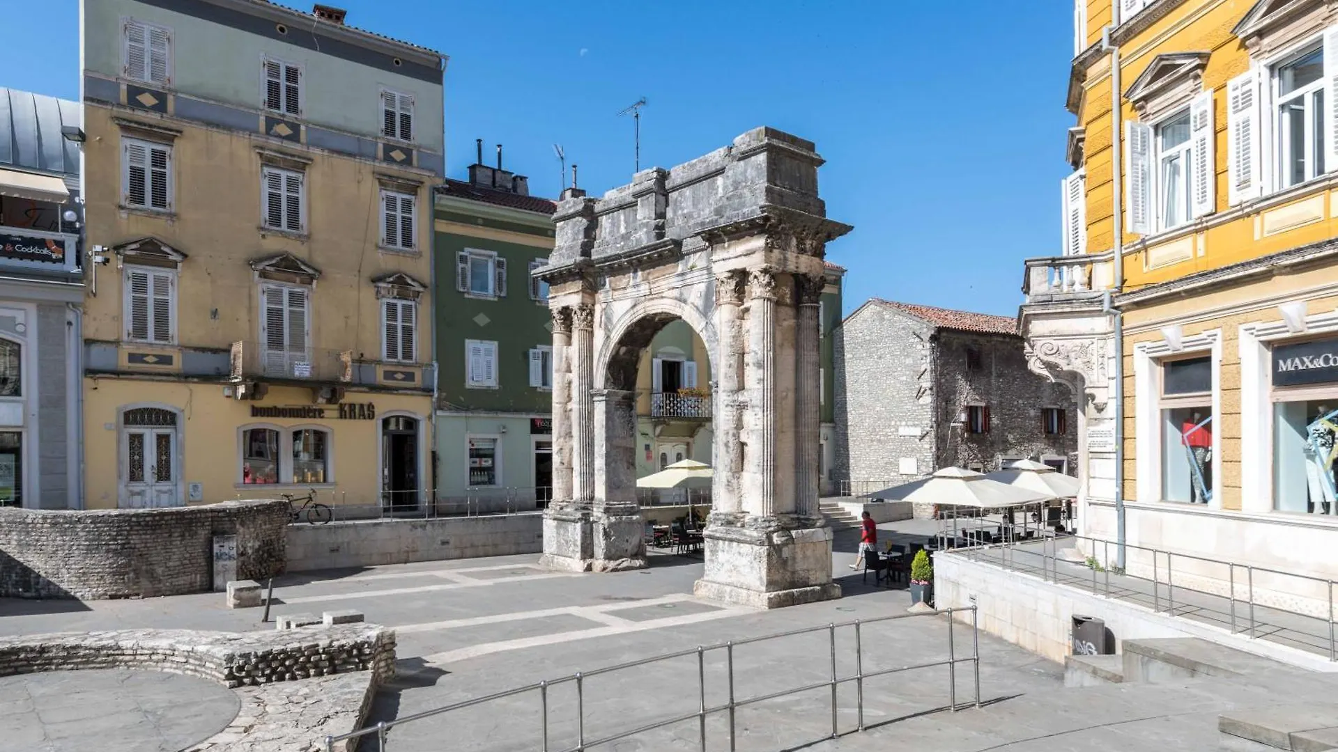 Porta Aurea Sunny Studio PUY 0*,